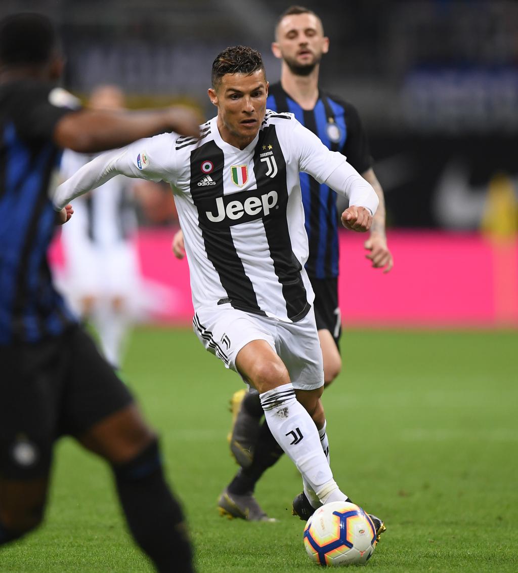 许尔策勒：客战枪手你不能一味退守，要勇敢地踢出自己的风格（许尔策勒：客场对阵枪手别一味死守，勇敢打出自我风格）