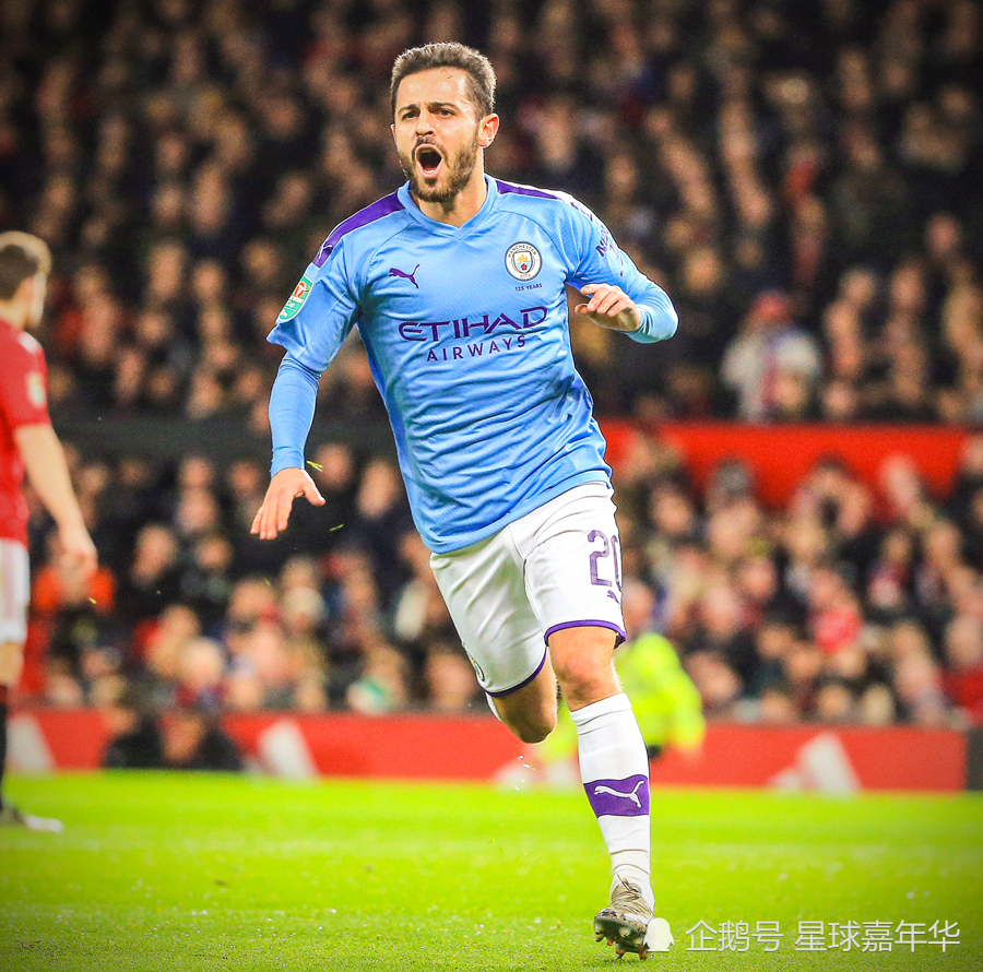 凯恩已在德甲10次完成帽子戏法，为该联赛历史第5多（凯恩德甲已10次戴帽，联赛历史第5多）