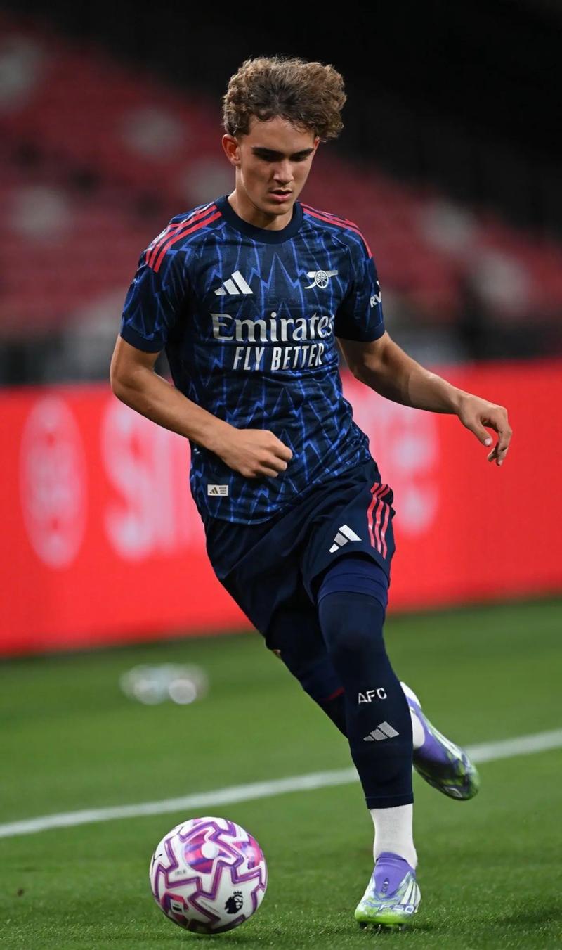 朱俊龙：单节10分钟节奏快很多，有利于适应国际比赛（朱俊龙：单节10分钟让比赛节奏更快，有助于适应国际赛场）