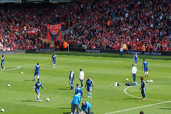 欧冠进球榜更新：莱万连续破门,