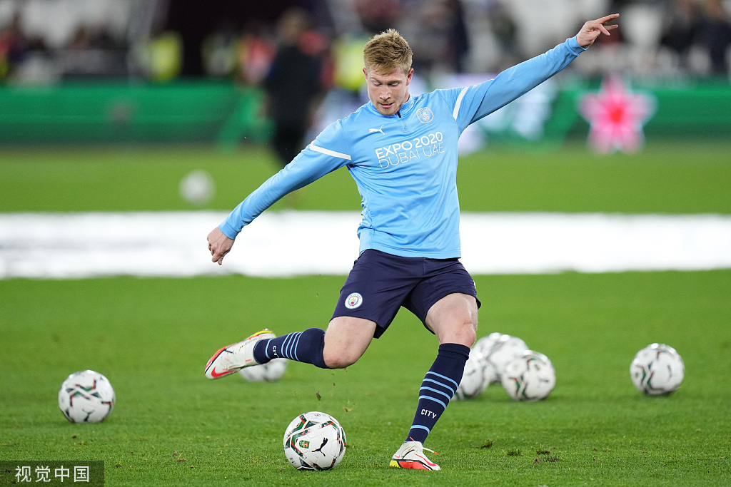 孔蒂：我们的中场只剩洛博特卡和小麦，希望不会再有人受伤（孔蒂：中场仅剩洛博特卡与小麦，盼再无伤员）