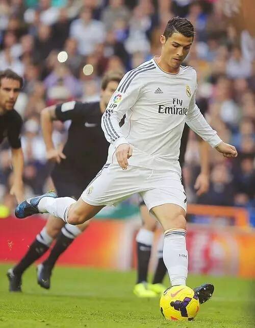 布冯说意大利输挪威是因国米输欧冠？贝尔戈米：他能说得优雅些